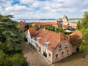 Cosy holiday home in Veere near lake